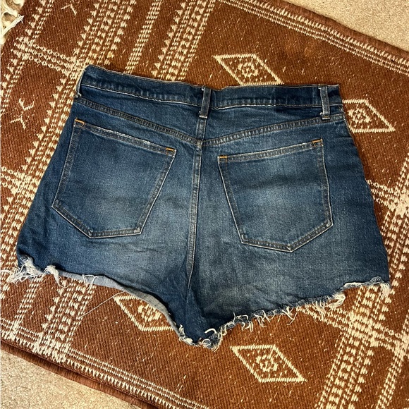 Abercrombie & Fitch high rise cutoff short - Picture 3 of 3